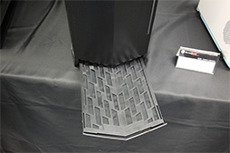 画像集#005のサムネイル/Silverstone製ゲーマー向けPCケース「Raven RV05」は5月下旬以降に発売。Mini-ITXケース「Raven Z RVZ01」の1000台限定カラーも披露