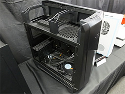 画像集#006のサムネイル/Silverstone製ゲーマー向けPCケース「Raven RV05」は5月下旬以降に発売。Mini-ITXケース「Raven Z RVZ01」の1000台限定カラーも披露