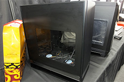 画像集#008のサムネイル/Silverstone製ゲーマー向けPCケース「Raven RV05」は5月下旬以降に発売。Mini-ITXケース「Raven Z RVZ01」の1000台限定カラーも披露