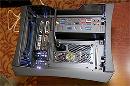 ꡼ No.008 | CES 2017SilverStoneդΩ߷פѤMini-ITX PCϪ