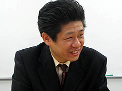 画像集#005のサムネイル/新たなプレイヤー層の開拓を目指す,Si-phonの「空母決戦」について,デザイナーの石川淳一氏に話を聞く