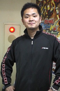 画像ギャラリー No.016のサムネイル画像 / 地域のプライドをかけた熱いバトル。「スーパーストリートファイターII X」のプレイヤー主催イベント「激突!! 関東vs関西中部連合」レポート