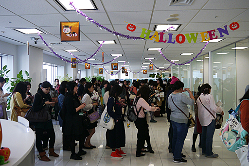 画像ギャラリー No.009のサムネイル画像 / 「Livly Island COR」のオフラインイベント「Dr.ミュラー研究所 研究発表会2015 〜お菓子なお茶会 in ハロウィン〜」が10月25日まで開催中。今年も発表は盛りだくさん