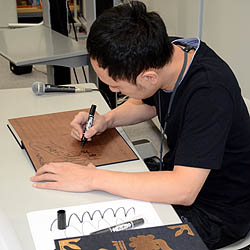 画像ギャラリー No.002のサムネイル画像 / 完全設定資料集「.hack//Archives_03」の発売記念トークイベント&サイン会が開催。貞本義行氏にまつわる制作秘話が語られる