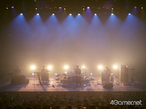 画像集#007のサムネイル/全編これイトケン節! バトル曲から「下水道」までがバンド演奏。「サガ」シリーズ新作についての言及もあった,「One Night Re:Birth Again」の詳細をレポート