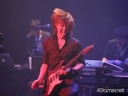 画像集#009のサムネイル/全編これイトケン節! バトル曲から「下水道」までがバンド演奏。「サガ」シリーズ新作についての言及もあった,「One Night Re:Birth Again」の詳細をレポート