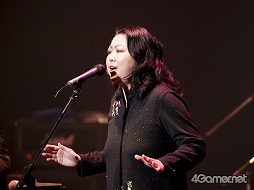 画像集#014のサムネイル/全編これイトケン節! バトル曲から「下水道」までがバンド演奏。「サガ」シリーズ新作についての言及もあった,「One Night Re:Birth Again」の詳細をレポート