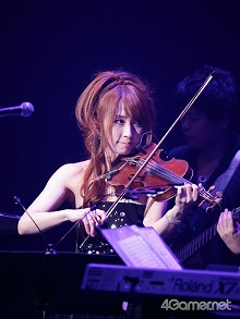 画像集#023のサムネイル/全編これイトケン節! バトル曲から「下水道」までがバンド演奏。「サガ」シリーズ新作についての言及もあった,「One Night Re:Birth Again」の詳細をレポート