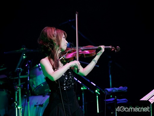 画像集#024のサムネイル/全編これイトケン節! バトル曲から「下水道」までがバンド演奏。「サガ」シリーズ新作についての言及もあった,「One Night Re:Birth Again」の詳細をレポート