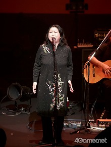 画像集#028のサムネイル/全編これイトケン節! バトル曲から「下水道」までがバンド演奏。「サガ」シリーズ新作についての言及もあった,「One Night Re:Birth Again」の詳細をレポート