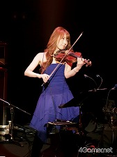 画像集#048のサムネイル/全編これイトケン節! バトル曲から「下水道」までがバンド演奏。「サガ」シリーズ新作についての言及もあった,「One Night Re:Birth Again」の詳細をレポート