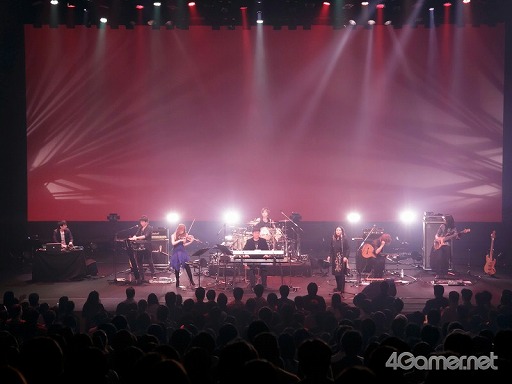 画像集#053のサムネイル/全編これイトケン節! バトル曲から「下水道」までがバンド演奏。「サガ」シリーズ新作についての言及もあった,「One Night Re:Birth Again」の詳細をレポート