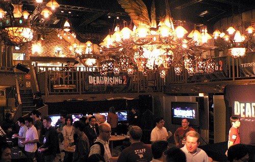 画像ギャラリー No.002のサムネイル画像 / ついアツくなること請け合いのマルチプレイが登場! 「デッドライジング2」のプレス向けお披露目パーティをレポート