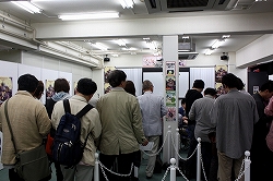 画像集#001のサムネイル/AKB48の小林香菜さんがリデルのコスプレ姿で登場。NDS用「ウィッチテイル 見習い魔女と7人の姫」のトークイベントをレポート