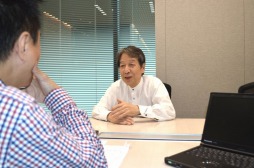 画像ギャラリー No.003のサムネイル画像 / ドキュメントノベル「伝説のメイドインJAPANゲーム“スペースインベーダー”が世界を侵略した日」が公開に