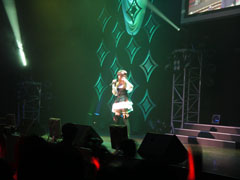 画像ギャラリー No.015のサムネイル画像 / 「ドリームクラブ」初となる単独ライブ「ドリームCライブ2011」。13人のホストガールが勢ぞろいしたイベントレポート