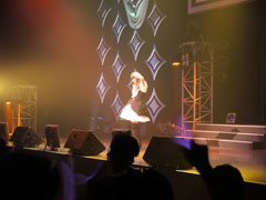 画像ギャラリー No.018のサムネイル画像 / 「ドリームクラブ」初となる単独ライブ「ドリームCライブ2011」。13人のホストガールが勢ぞろいしたイベントレポート