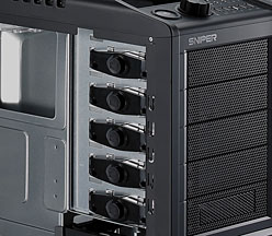 画像集#011のサムネイル/Cooler Masterのゲーマー向けブランド「CM Storm」が国内始動。第1弾PCケース「Sniper」は3月19日発売