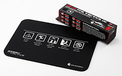 画像ギャラリー No.010のサムネイル画像 / Cooler Masterのゲーマー向けマウス&マウスパッド,11月6日に国内発売