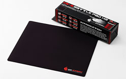 画像ギャラリー No.011のサムネイル画像 / Cooler Masterのゲーマー向けマウス&マウスパッド,11月6日に国内発売