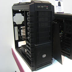 画像ギャラリー No.009のサムネイル画像 / Cooler Master,“FPS最優先”のゲーマー向けマウス「Inferno」を開発中