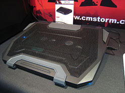 画像ギャラリー No.010のサムネイル画像 / Cooler Master,“FPS最優先”のゲーマー向けマウス「Inferno」を開発中