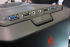 ꡼ No.007 | CeBITCooler MasterCM Stormץ֥ɤΥ磻䡼ɥޥSpawnפǽإ󥵡Ѥ