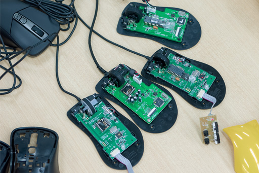 画像集#033のサムネイル/CM Stormの新型マウス「Mizar」「Alcor」レビュー後編。スペシャルゲストとともにその内部構造へ迫る