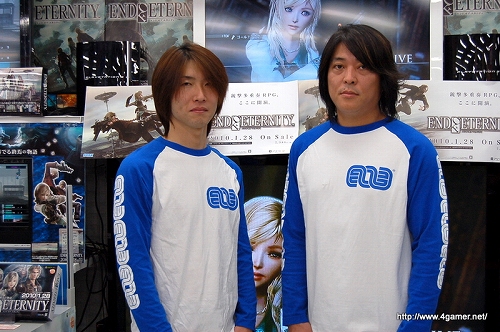 画像ギャラリー No.008のサムネイル画像 / 「End of Eternity」店頭体験会を訪れた,島野プロデューサーと勝呂ディレクターのミニインタビューを掲載