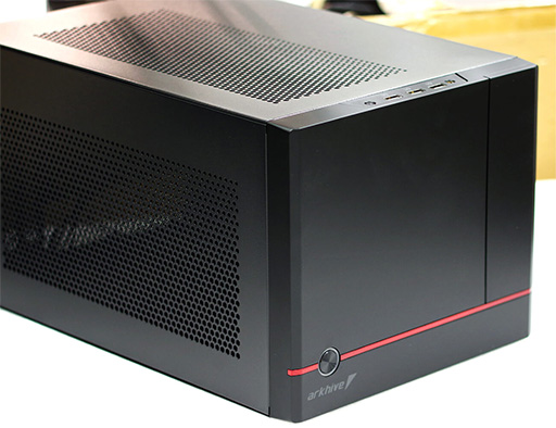 画像ギャラリー No.001のサムネイル画像 / アーク,Ryzen搭載のキューブ型ゲーマー向けPC計3製品を発売