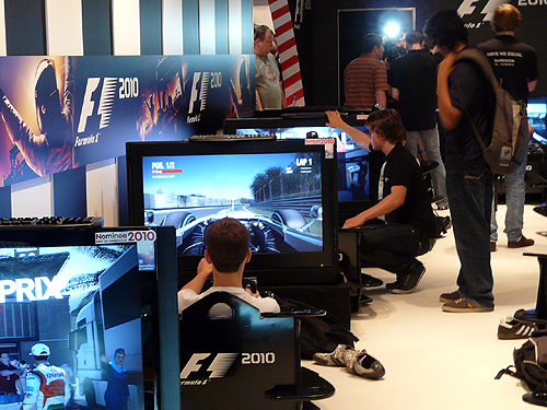 ꡼ No.003 | GamescomDeep SilverƤǤΥ꡼CodemastersF1F1 2010פץ쥤֥Ÿץࡼӡ4Gamer˷Ǻ