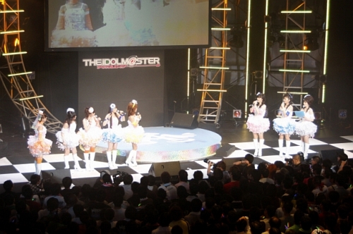 画像ギャラリー No.001のサムネイル画像 / 「アイマスDS」のPVも掲載。ついに千秋楽を迎えた「THE IDOLM@STER 4th ANNIVERSARY PARTY SPECIAL DREAM TOUR'S!!」東京公演のレポートを掲載