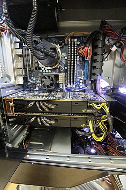 ꡼ No.022Υͥ / PR֤ۡޤǤ뤫פȻפ碌AlienwareΥե饰åסArea-51 ALXפκߤǽ