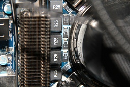 ꡼ No.025Υͥ / PR֤ۡޤǤ뤫פȻפ碌AlienwareΥե饰åסArea-51 ALXפκߤǽ