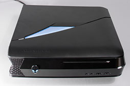 画像ギャラリー No.003のサムネイル画像 / 【PR】「ファンタシースターオンライン2」にはこれだ! 7万円台から手に入る超小型PC「ALIENWARE X51」が最適な理由