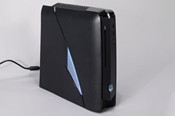 画像ギャラリー No.008のサムネイル画像 / 【PR】「ファンタシースターオンライン2」にはこれだ! 7万円台から手に入る超小型PC「ALIENWARE X51」が最適な理由