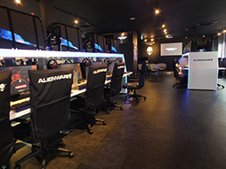 画像ギャラリー No.011のサムネイル画像 / 全国展開を狙う「ALIENWARE ARENAゲーミングカフェ」福岡店が18日オープン。秋葉原よりもハイスペックなPCとゆとりの空間を用意