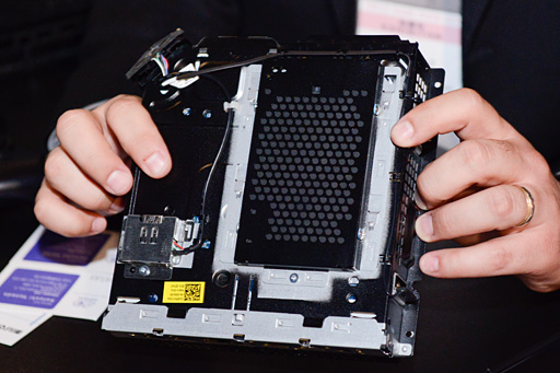 Tgs 14 Alienwareの 新型ゲーム機 Alpha とは何なのか バラして中身をチェックしてみた
