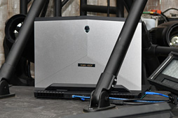 ꡼ No.011 | ALIENWARE쥯ȥ˥åɥ롼סThe Glitch MobפȤΥ̤SXSWϪߤTwitchۿ롼פ