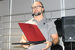 ꡼ No.003Υͥ / ALIENWARE m15׹Ϫ֥ɽΡPCˤʤ뤽ħôԤ餫