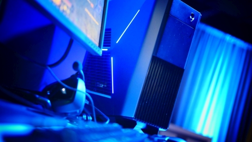 ���������꡼ No.005�Υ���ͥ������ / GPU��CPU�������ǥ�ذܹԤ�������ALIENWARE Aurora R8�פ�����ȯ�䡣�֥֥�å��ե饤�ǡ�������פ�ALIENWARE����16����������ݥ���о�