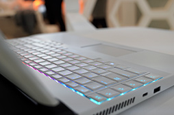 画像ギャラリー No.011のサムネイル画像 / ALIENWARE,GPUとCPUをユーザーが交換可能な「Area-51m」ノートPC発表。大幅にスペックを強化したDell Gシリーズ新製品も