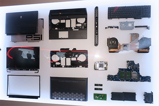 画像ギャラリー No.013のサムネイル画像 / GPUとCPUを後から交換できるモンスターノートPC「ALIENWARE Area-51m」続報。ユーザーがパーツをアップグレードしても保証は切れない