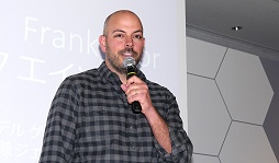 画像ギャラリー No.009のサムネイル画像 / ALIENWAREの新デザインコンセプト「Legend」とはいかなるものか? 新型ゲーマー向けノートPC発表会レポート