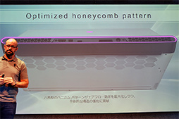 画像ギャラリー No.007のサムネイル画像 / Dell,デザイン一新の新型ノートPC「ALIENWARE m15 R2&m17 R2」を国内発売。「Dell G7 17」などの新製品も披露された発表会をレポート