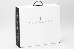 画像ギャラリー No.004のサムネイル画像 / 【PR】ALIENWAREのノートPC「ALIENWARE m15 R3」は,個性的なデザインと4K有機ELでゲームを楽しめる性能を両立したマシンだ