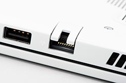 画像ギャラリー No.024のサムネイル画像 / 【PR】ALIENWAREのノートPC「ALIENWARE m15 R3」は,個性的なデザインと4K有機ELでゲームを楽しめる性能を両立したマシンだ