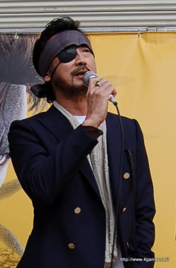 小島秀夫監督が世界を回る メタルギア シリーズ最新作の発売を記念してスタートした Metal Gear Solid Peace Walker World Tour 10 初日の模様をレポート