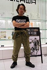 画像集#002のサムネイル/「METAL GEAR SOLID」の新川洋司アートディレクターによる展示会が開催中。オープニングイベントではライブアートを披露