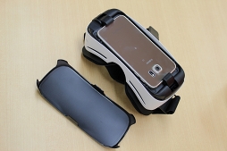 画像ギャラリー No.004のサムネイル画像 / 「Gear VR」は,安価で仮想現実(バーチャルリアリティ)に飛び込めるなかなか良い製品?